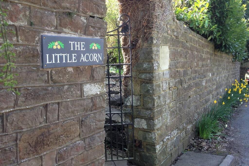 The Little Acorn Apartment Lydney Exterior photo